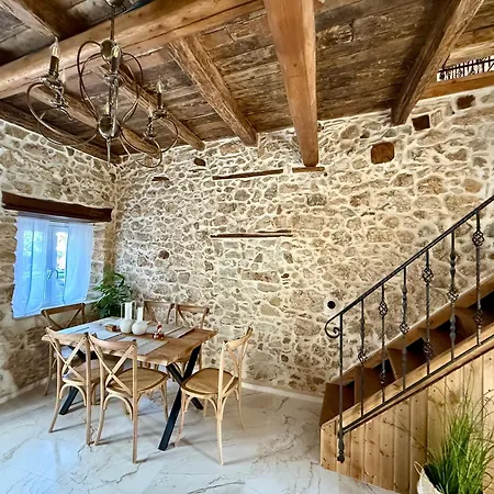 Lithari Apartamento *
